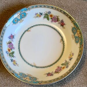 Meito Madrid 5 3/8” fruit/dessert bowls. Set of 4, good condition.